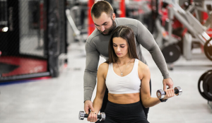 מדריך חדר כושר- לפתח קריירה שאוהבים