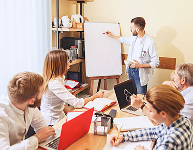 תוכנית הסבת אקדמאים להוראה בשיתוף הרשויות המקומיות