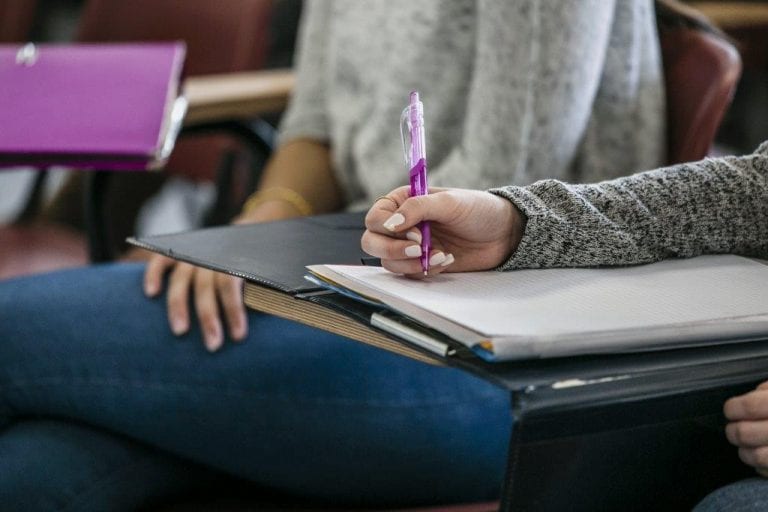 דרושים אנשים איכותיים ללימודי הוראה בתחומי המתמטיקה והמדעים