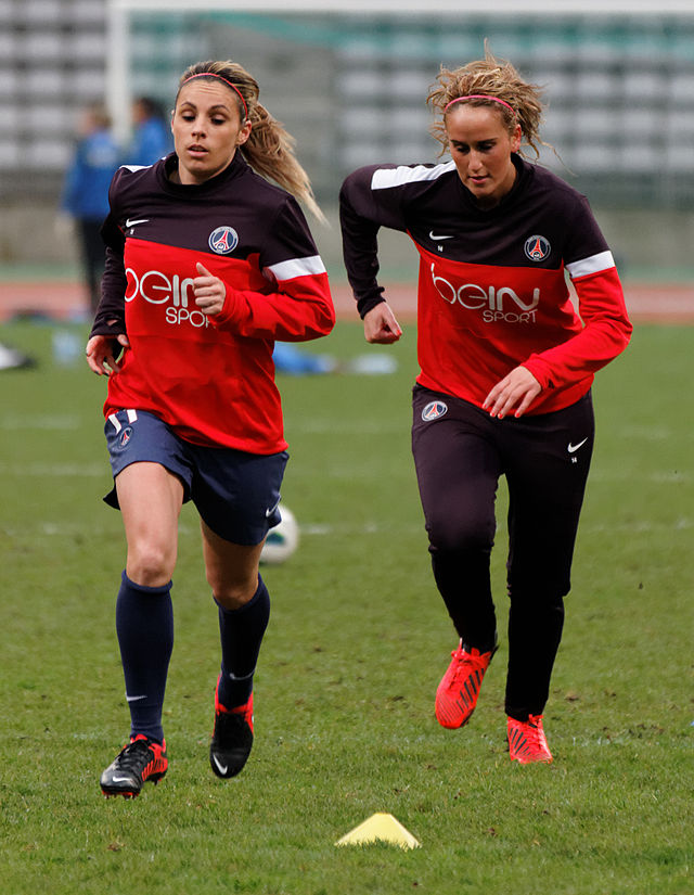 כדורגלניות באימון ריצה