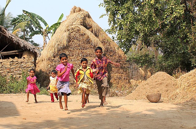 פעילות גופנית חופשית של ילדים באסיה