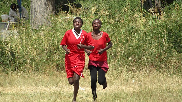 רצות צעירות בקניה