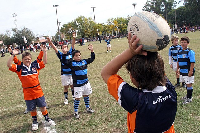 משחק רוגבי של ילדים בארגנטינה