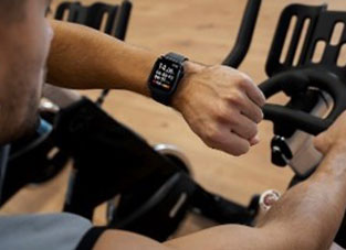 האם השימוש המרכזי הוא מעקב אחר פעילות גופנית?