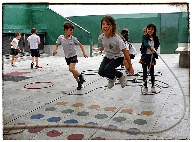 ילדים בספרד בפעילות גופנית