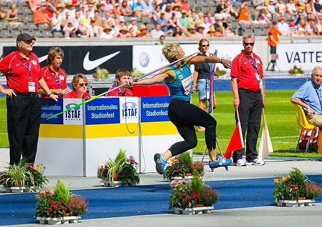 כריסטינה אוברגפל
