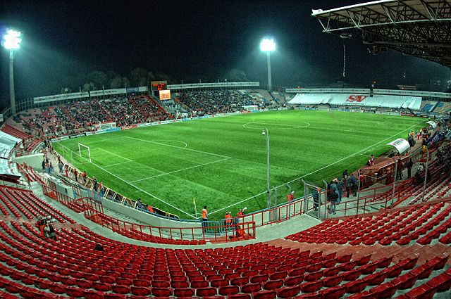 אצטדיון בלומפילד בו נערכו משחק החוץ נגד הפועל תל אביב והמשחק בגביע המדינה נגד בית"ר ירושלים