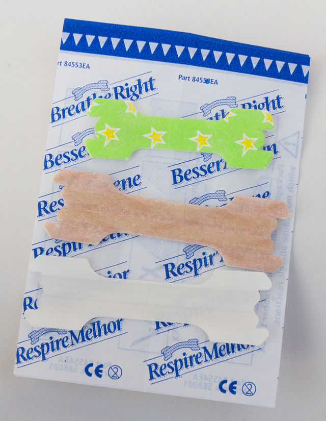 פלסטרים להדבקה על האף לצורך הרחבת הנחיריים