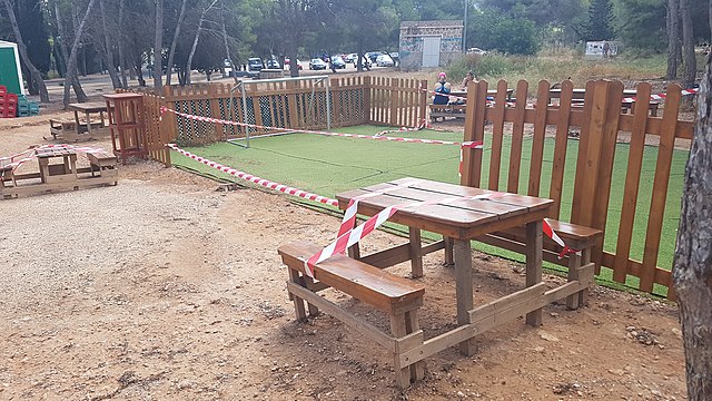 מגרש משחקים סגור בספרד בזמן מגפת הקורונה