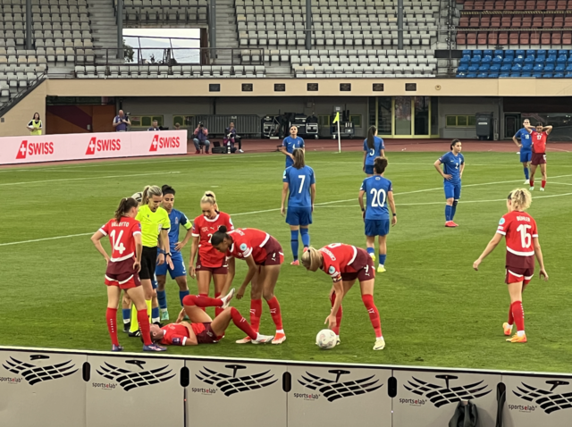 פציעה בכדורגל נשים