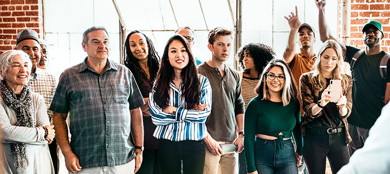 הנחיית קבוצות באמצעות יצירת סרטים בגישת תקשורת מקדמת