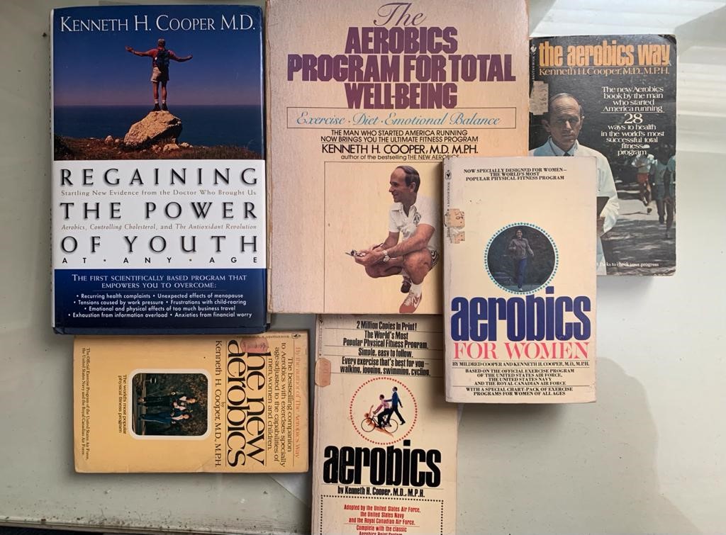 חלק מהספרים שכתב ד"ר קנת ה. קופר במהלך השנים